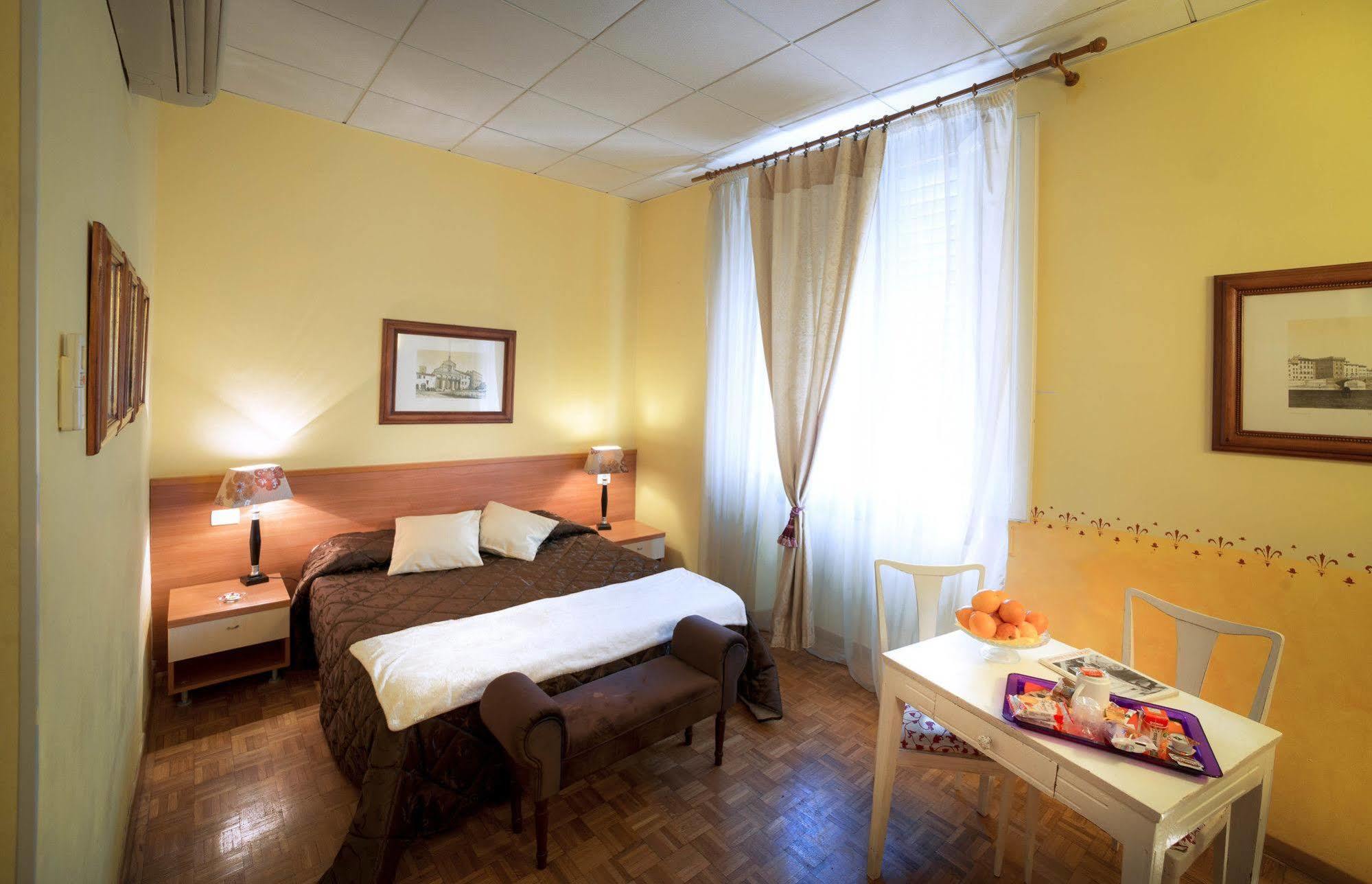 B&B Residenza Manzoni Florence Buitenkant foto